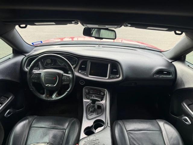 2016 Dodge Challenger SXT Plus