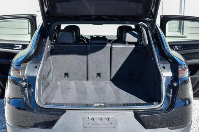2021 Porsche Cayenne Base