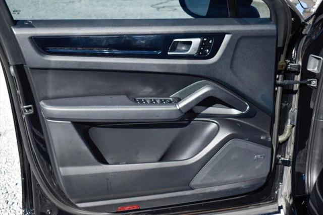 2021 Porsche Cayenne Base