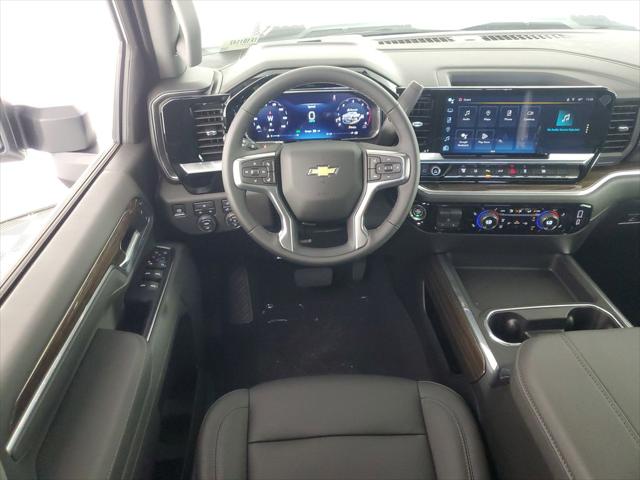 2026 Chevrolet Silverado 3500HD Crew Cab, Long Bed, LT Dual Rear Wheel, RWD