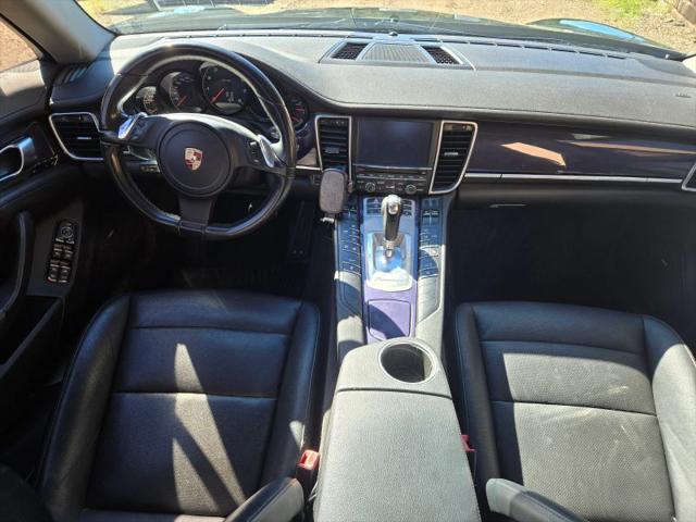 2012 Porsche Panamera 4