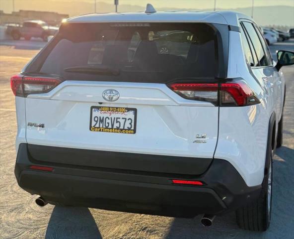 2024 Toyota RAV4 LE