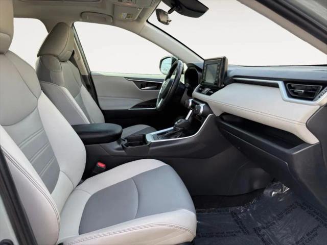 2019 Toyota RAV4 XLE Premium