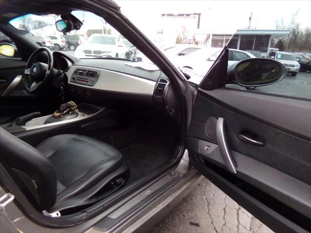 2003 BMW Z4 2.5i