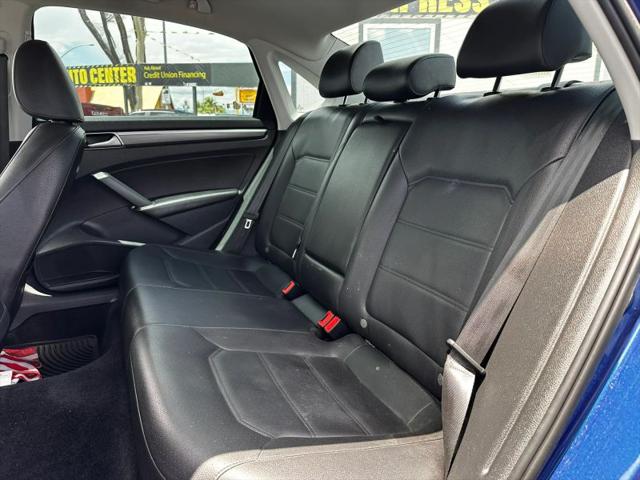 2016 Volkswagen Passat 1.8T R-Line