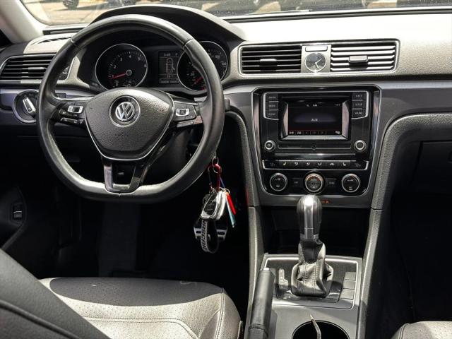 2016 Volkswagen Passat 1.8T R-Line