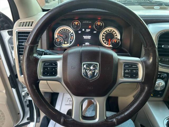 2017 Ram 1500 Laramie Crew Cab 4x4 5'7" Box