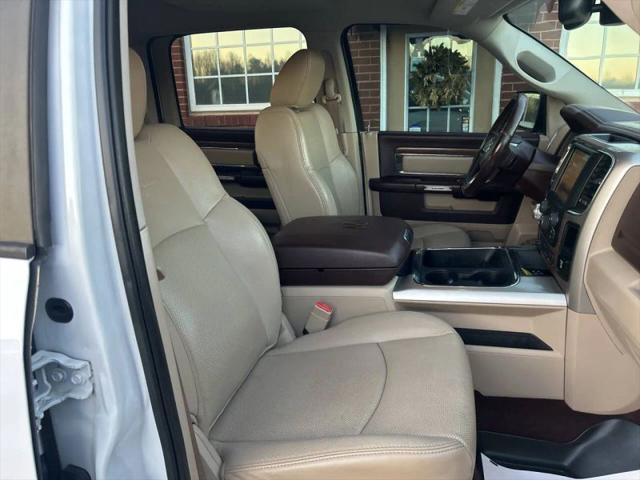 2017 Ram 1500 Laramie Crew Cab 4x4 5'7" Box