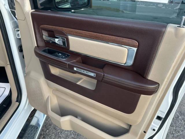 2017 Ram 1500 Laramie Crew Cab 4x4 5'7" Box