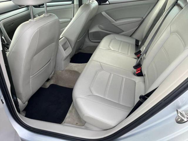 2015 Volkswagen Passat 1.8T Limited Edition