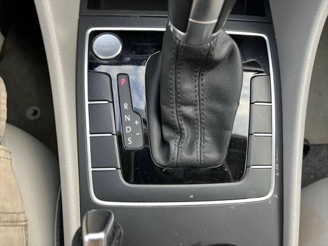 2015 Volkswagen Passat 1.8T Limited Edition