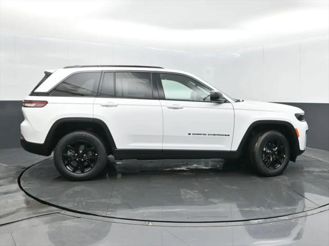2026 Jeep Grand Cherokee Altitude 4x4