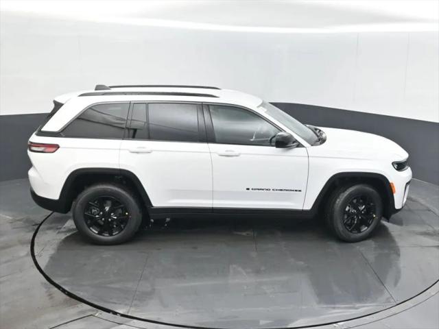 2026 Jeep Grand Cherokee Altitude 4x4