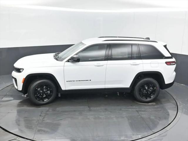 2026 Jeep Grand Cherokee Altitude 4x4