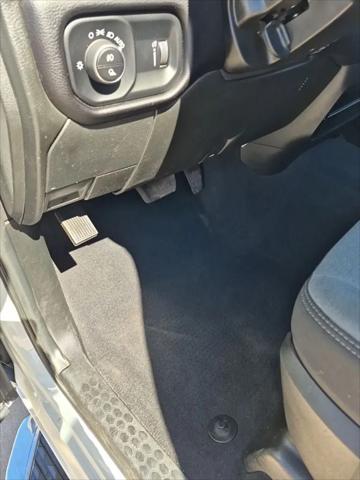2024 Ram 3500 Big Horn Crew Cab 4x4 8' Box