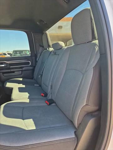 2024 Ram 3500 Big Horn Crew Cab 4x4 8' Box