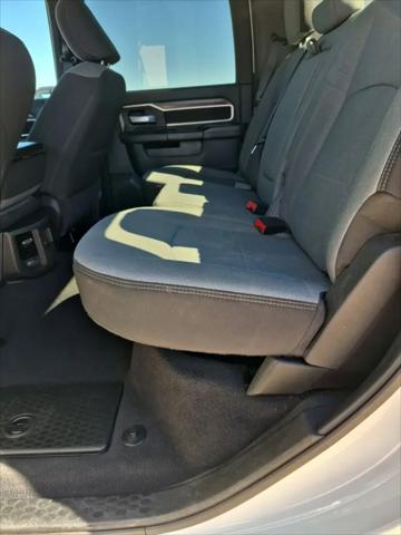2024 Ram 3500 Big Horn Crew Cab 4x4 8' Box