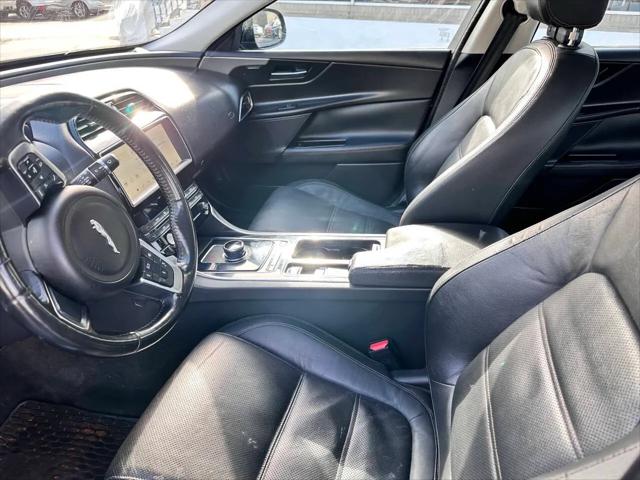 2019 Jaguar XE 25t Prestige