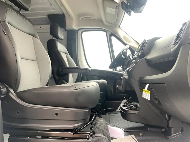 2026 Ram ProMaster Cargo Van Tradesman Low Roof 118" WB w/Pass Seat