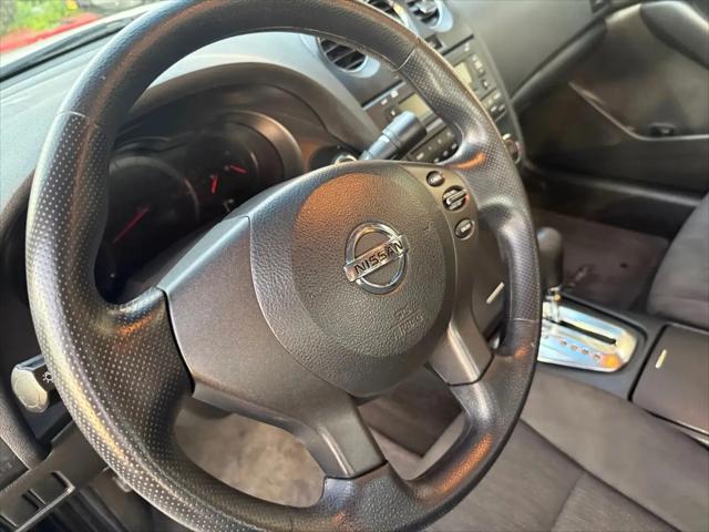 2011 Nissan Altima Base