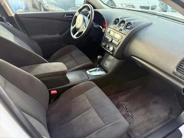 2011 Nissan Altima Base