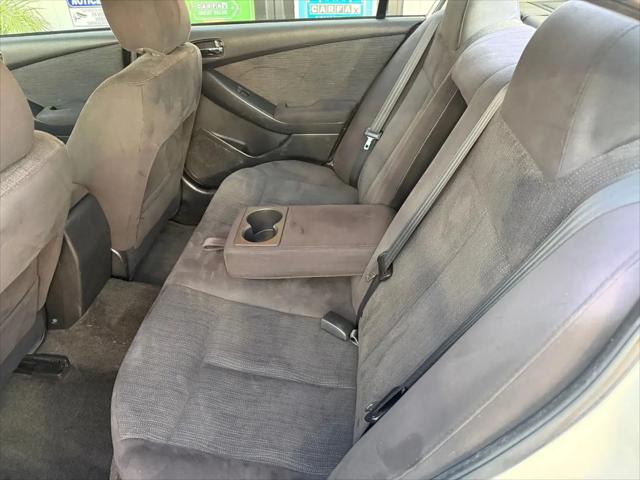 2011 Nissan Altima Base