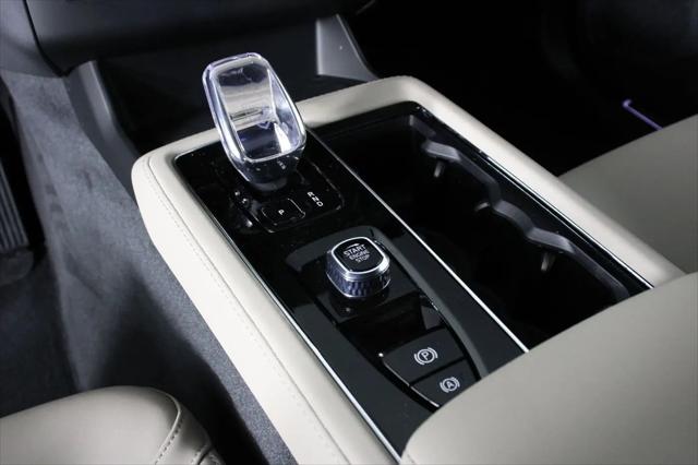 2026 Volvo XC90 Plug-In Hybrid Plus, T8 AWD, Electric/Gasoline, Bright, 7 Seats