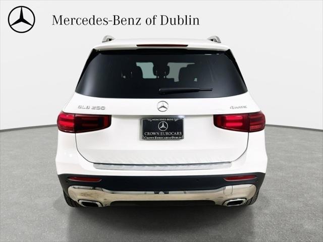 2026 Mercedes-Benz GLB 4MATIC