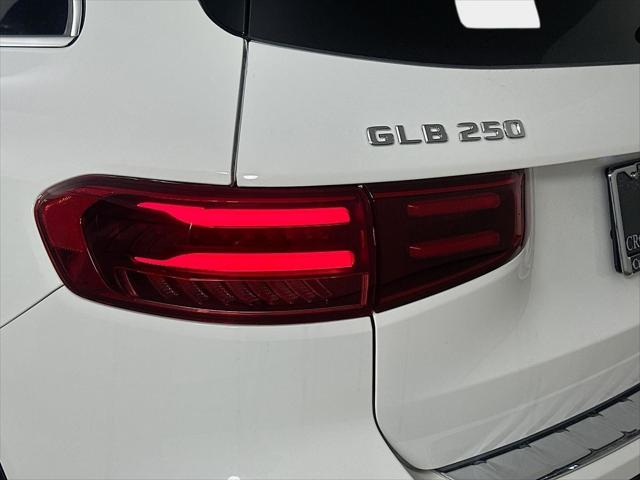 2026 Mercedes-Benz GLB 4MATIC