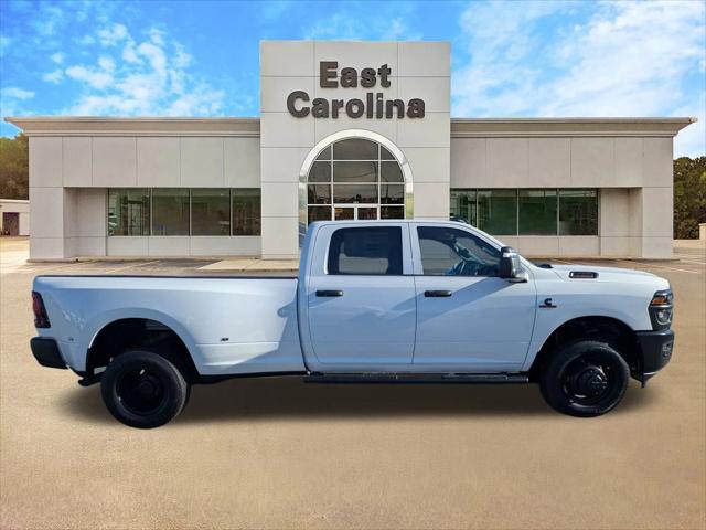2026 Ram 3500 Tradesman Crew Cab 4x4 8' Box