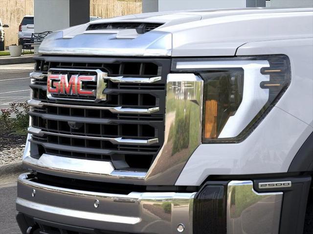 2026 GMC Sierra 2500HD Crew Cab, Standard Bed, SLT, 4WD