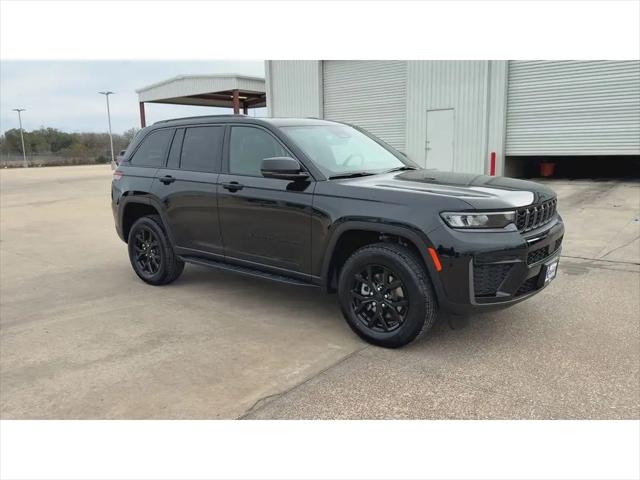 2026 Jeep Grand Cherokee Altitude 4x2