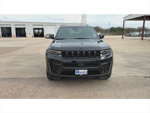 2026 Jeep Grand Cherokee Altitude 4x2