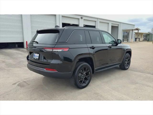 2026 Jeep Grand Cherokee Altitude 4x2