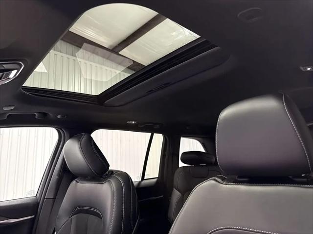 2026 Jeep Grand Cherokee Altitude 4x2