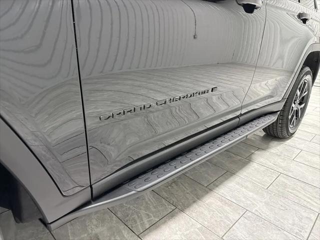 2026 Jeep Grand Cherokee Altitude 4x2