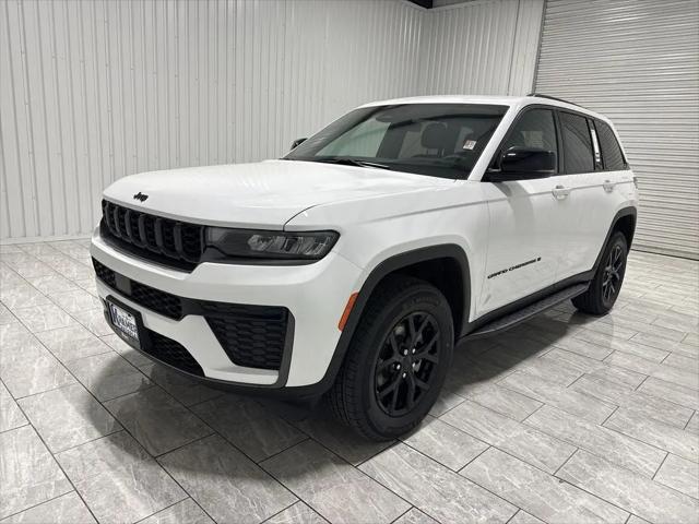 2026 Jeep Grand Cherokee Altitude 4x2 for sale in Livingston, TX