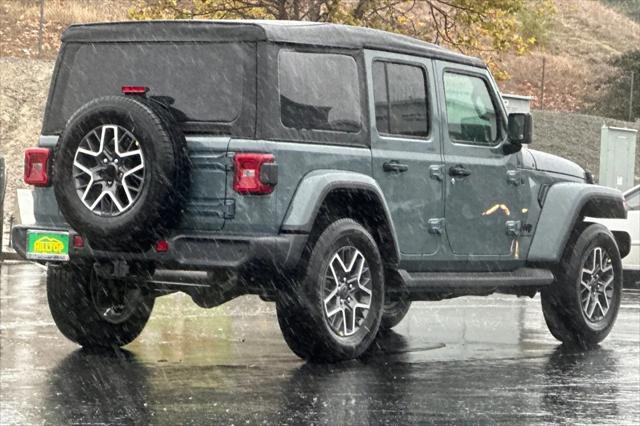 2026 Jeep Wrangler 4-Door Sahara 4x4