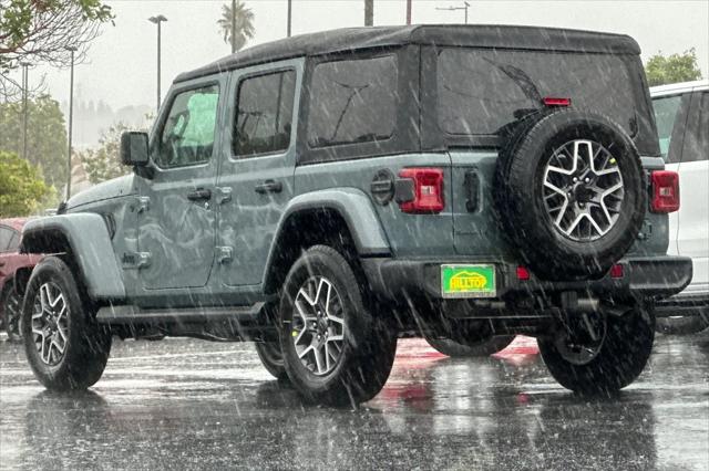 2026 Jeep Wrangler 4-Door Sahara 4x4