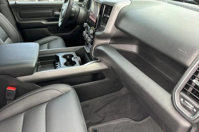 2026 Ram 1500 Express Crew Cab 4x4 5'7" Box