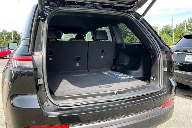 2026 Jeep Grand Cherokee Altitude 4x4