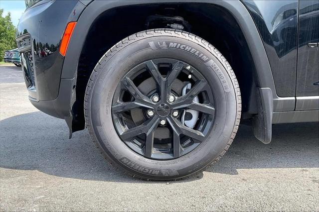 2026 Jeep Grand Cherokee Altitude 4x4