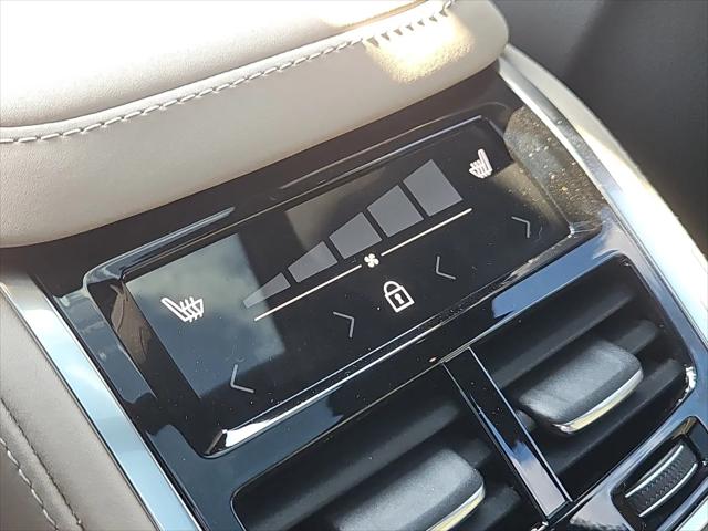 2026 Volvo XC90 Plus, B6 AWD Gas (mild hybrid), Gasoline, Bright, 7 Seats