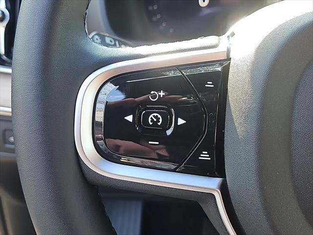 2026 Volvo XC90 Plus, B6 AWD Gas (mild hybrid), Gasoline, Bright, 7 Seats