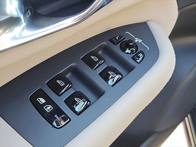2026 Volvo XC90 Plus, B6 AWD Gas (mild hybrid), Gasoline, Bright, 7 Seats