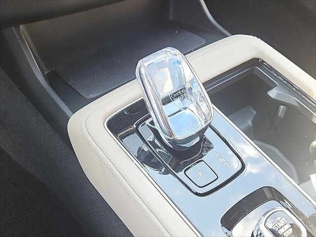 2026 Volvo XC90 Plus, B6 AWD Gas (mild hybrid), Gasoline, Bright, 7 Seats