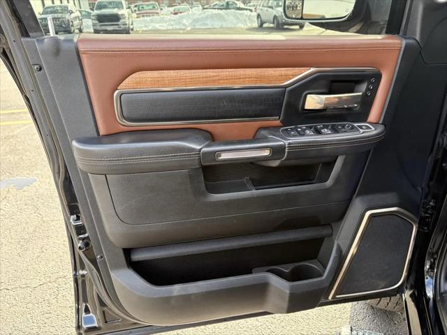 2021 Ram 3500 Limited Longhorn Crew Cab 4x4 8' Box