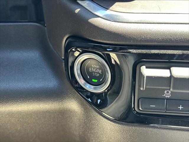 2026 GMC Sierra 1500 Crew Cab, Short Bed, SLT, RWD