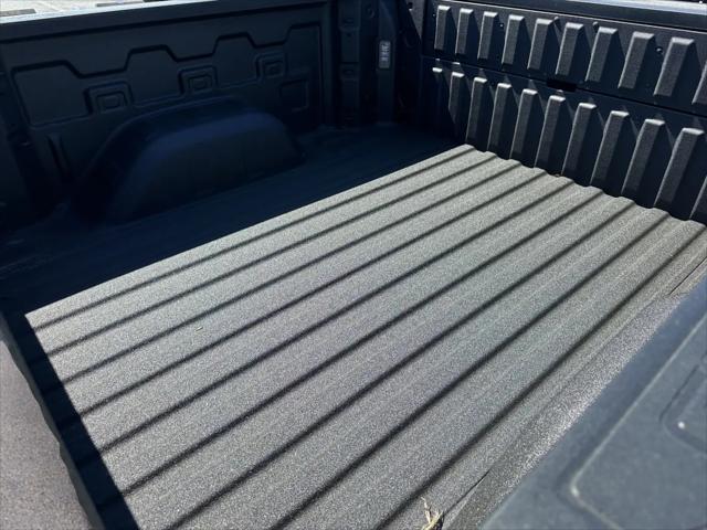 2026 GMC Sierra 1500 Crew Cab, Short Bed, SLT, RWD