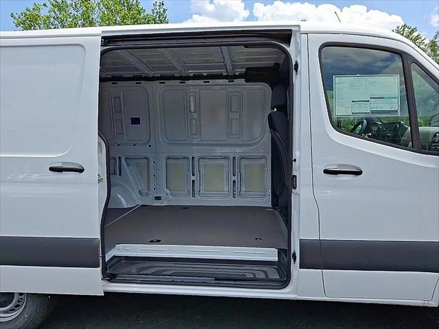 2025 Mercedes-Benz Sprinter 2500 Standard Roof 4-Cyl Diesel